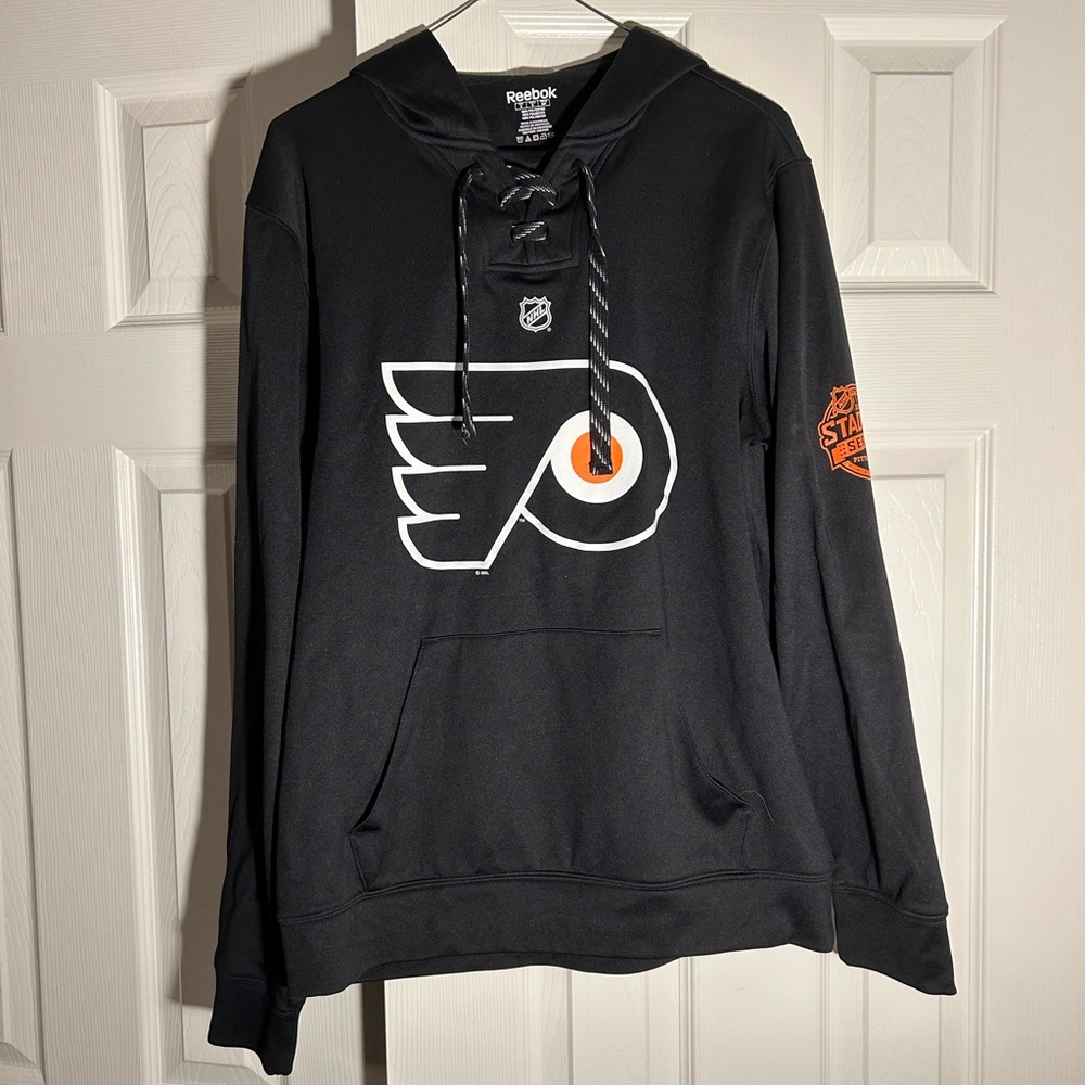 Reebok Philadelphia Flyers 2017 Stadium Series Claude Giroux Sweatshirt Small